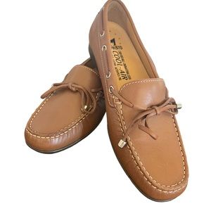 Mephisto womens rep in loafers Cool-air size 7.5 run a lil small almost new